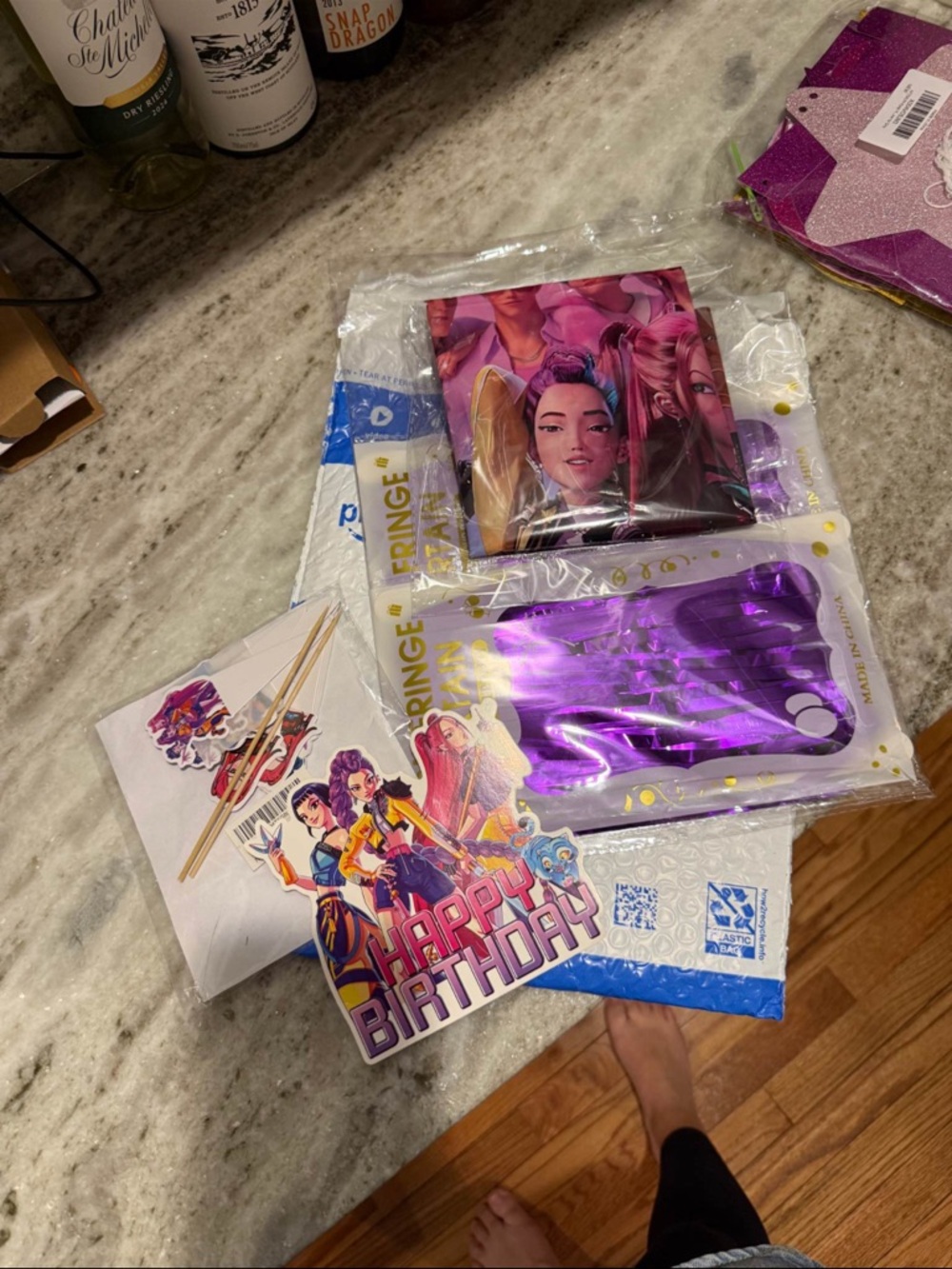 Kpop fb -Purple Metallic Fringe Birthday Party Kit
